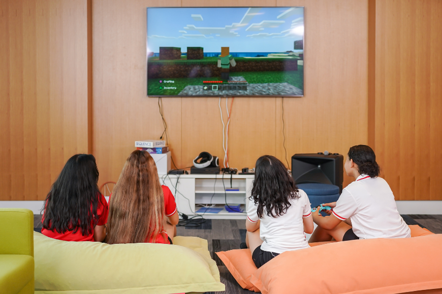 Tips to keep kids active at home while distance learning Tips to keep kids active at home while remote learning